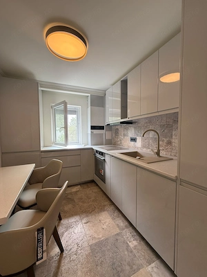 WOW! Apartament 2 camere cu design exclusiv, Etaj 1 + Boxă, zona Casa Tineretului - imagine 7