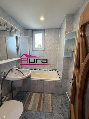 Apartament 3 camere zona Vest - imagine 13