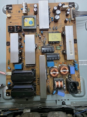Dezmembrez tv LG 32ld358