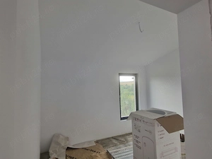 Casa Dobreni noua din lemn la gri 100mp si 660mp teren - imagine 15