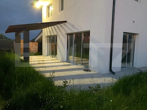 Casă modernă de vânzare în Dezmir – 125 mp utili, teren 350 mp - imagine 12