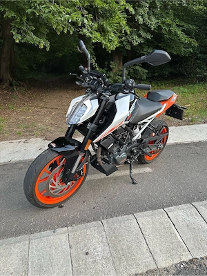 KTM Duke 125 (2023) - Ediție rară, Blue & White