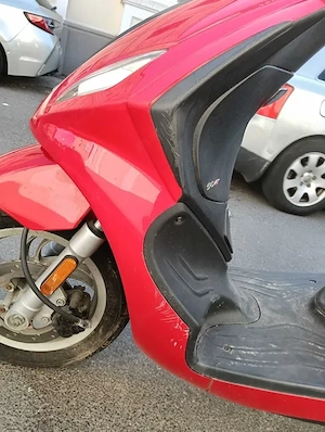 Scuter Piaggio Fly 50 4T an fabricatie 2014, acte Germania, 13.000 km, neinmatriculat in RO - imagine 2
