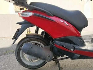 Scuter Piaggio Fly 50 4T an fabricatie 2014, acte Germania, 13.000 km, neinmatriculat in RO - imagine 3