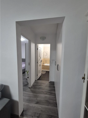 DAMBOVITA - 2 CAMERE - COMPLET RENOVAT - CENTRALA PROPRIE - imagine 8