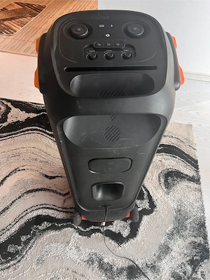 Boxa JBl 710 
