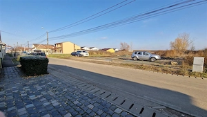 Teren Intravilan Construibil Giarmata-Vii  -str. Teilor-688 mp - imagine 2