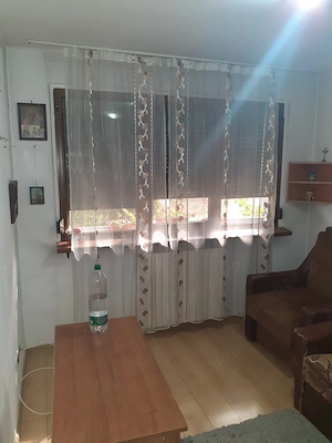 Proprietar vand apartament 2 camere Smirodava - imagine 2