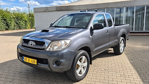 Toyota Hilux 2.5 D-4D Extra Cab   2010   120 CP - imagine 2