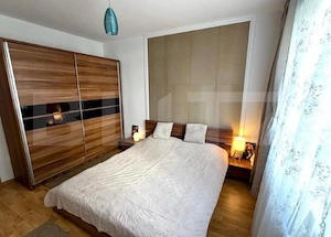 Apartament 2 camere, decomandat, parcare si boxa, zona Avantgarden - imagine 2