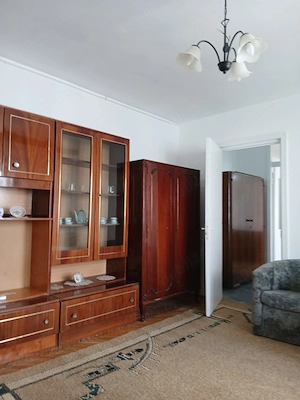 Apartament 2 camere semidecomandat de inchiriat - imagine 2