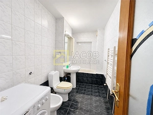 De inchiriat | Apartament de 75 mp utili in zona centrala a Bacaului - imagine 13