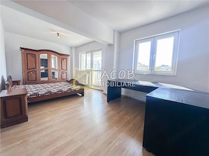 De inchiriat | Apartament de 75 mp utili in zona centrala a Bacaului - imagine 11