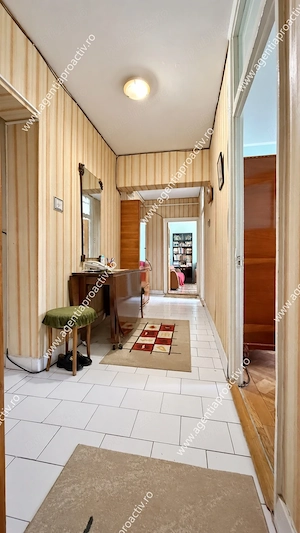 Apartament cu 3 camere decomandate   Țiglina 1, PS-uri | 2 băi | Vedere panoramică - imagine 10