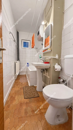 Apartament cu 3 camere decomandate   Țiglina 1, PS-uri | 2 băi | Vedere panoramică - imagine 8