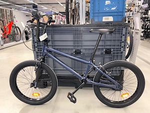 Vând Bicicletă BMX Wipe 500