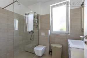 Casa de inchiriat cu 3 Dormitoare | Curte si Terasa | Brasov - imagine 14