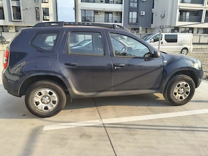 Dacia Duster 2016, Benzina, 1.6,4X2 Laureate - imagine 4