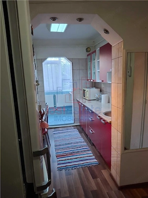 Zona Dacia Apartament 2 camere decomandat etaj 2 mobilat si utilat - imagine 4