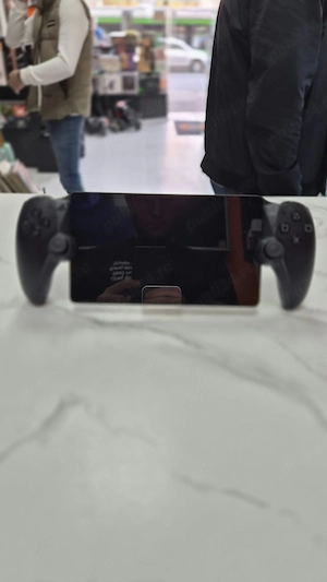 Used Products Bucuresti PlayStation Portal Remote Player, Display LCD 8 inch,1080p, 60 fps, Wi-Fi, p