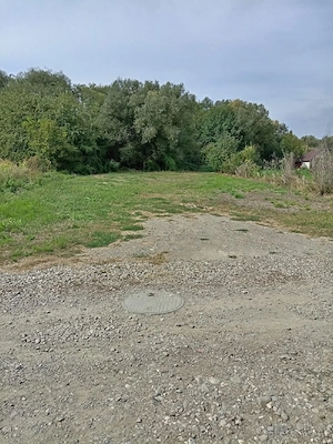 Vand teren intravilan