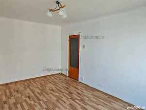 Apartament  3 camere la 7 minute de metrou - Emil Racovita - imagine 3