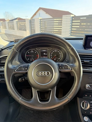 Audi Q3 2.0 TDI Quattro S-Tronic - imagine 9