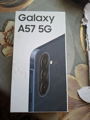 De vânzare , telefon Samsung A 57 .5G . 