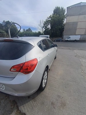 Opel Astra j 2.0cdti 165cp, cutie automată, an2014 - imagine 3
