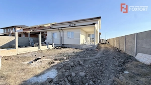 Duplex cu 4 camere despartit prin baie, Mosnita Veche - imagine 2