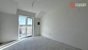 Duplex cu 4 camere despartit prin baie, Mosnita Veche - imagine 9