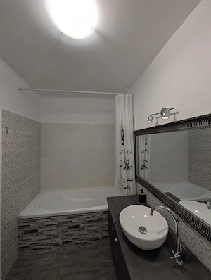Apartament 3 camere, gradina, parcare, zona Teilor - imagine 9