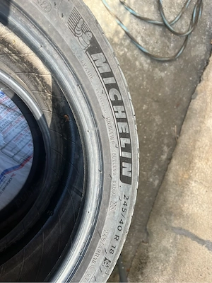 Set 4 anvelope iarnă Michelin 245/40 R18 97V XL – DOT 2024 – Aproape noi