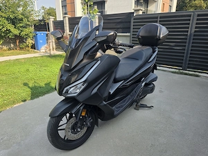 De vanzare Honda FOrza 350 - in stare foarte buna din 2023