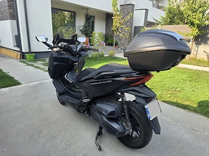De vanzare Honda FOrza 350 - in stare foarte buna din 2023 - imagine 2
