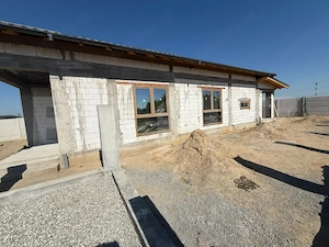 Casa Parter, 125 mp utili, 470 mp teren , zona Malu Mare - imagine 3