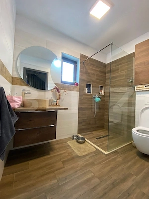 Duplex Modern mobilat si utilat  102mp cu teren de 207 mp – Dezmir - imagine 8