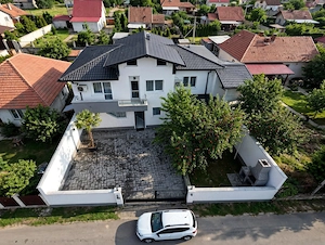 Vila parter plus etaj  Rahova sec 5 zona bună 225.000euro in rate  - imagine 2