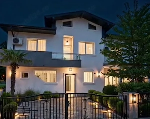 Vila parter plus etaj  Rahova sec 5 zona bună 225.000euro in rate 