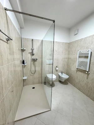 Apartament 3 camere | 2 bai | zona Torontalului - imagine 9