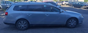 Dezmembram Volkswagen Passat B6 - imagine 4