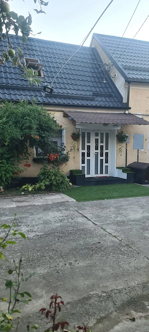 Vand casa 5 camere si 1.350 mp teren - imagine 5