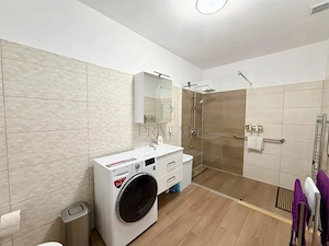 BRAYTIM - LUX - 3 CAMERE - 2 BAI - GRADINA 94mp - 2 TERASE 34mp - 2 LOC PARCARE ACOPERITE - imagine 10
