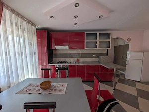 Apartament de 2 camere, semidecomandat, zona Eroilor - FLORESTI
