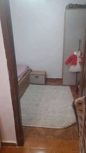 Vând apartament cu două camere Bocșa piață - imagine 5