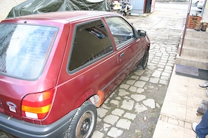 Dezmembrez ford fiesta 1.1 benzina, an 1990-1995 - imagine 6
