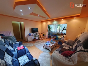 Apartament 3 camere, etaj 1, centrala proprie, bloc izolat - Zona Kiriac