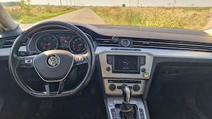 VW Passat B8 1.6 automata DSG 6+1 unic proprietar - imagine 4