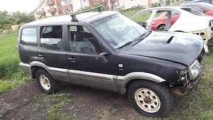 Dezmembrez nissan terrano 2, 2.7 tdi, 125 cp, an 2002 - imagine 2