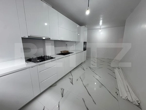 Apartament 3 camere, 63 mp, parcare, 2 balcoane, zona Stejarului